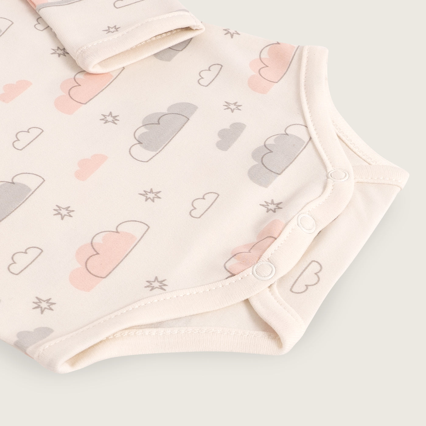 Body básico nubes rosa