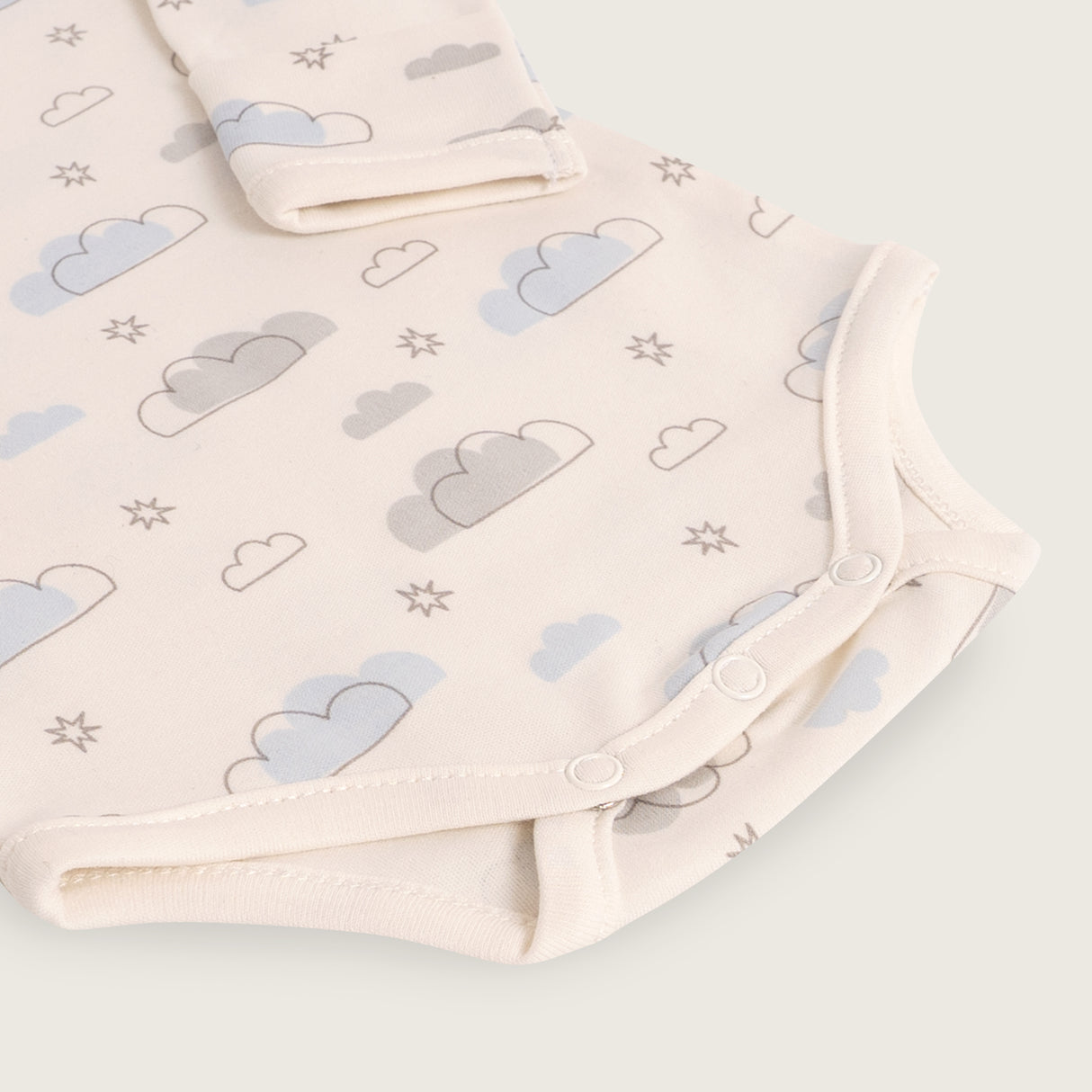 Body básico nubes celeste