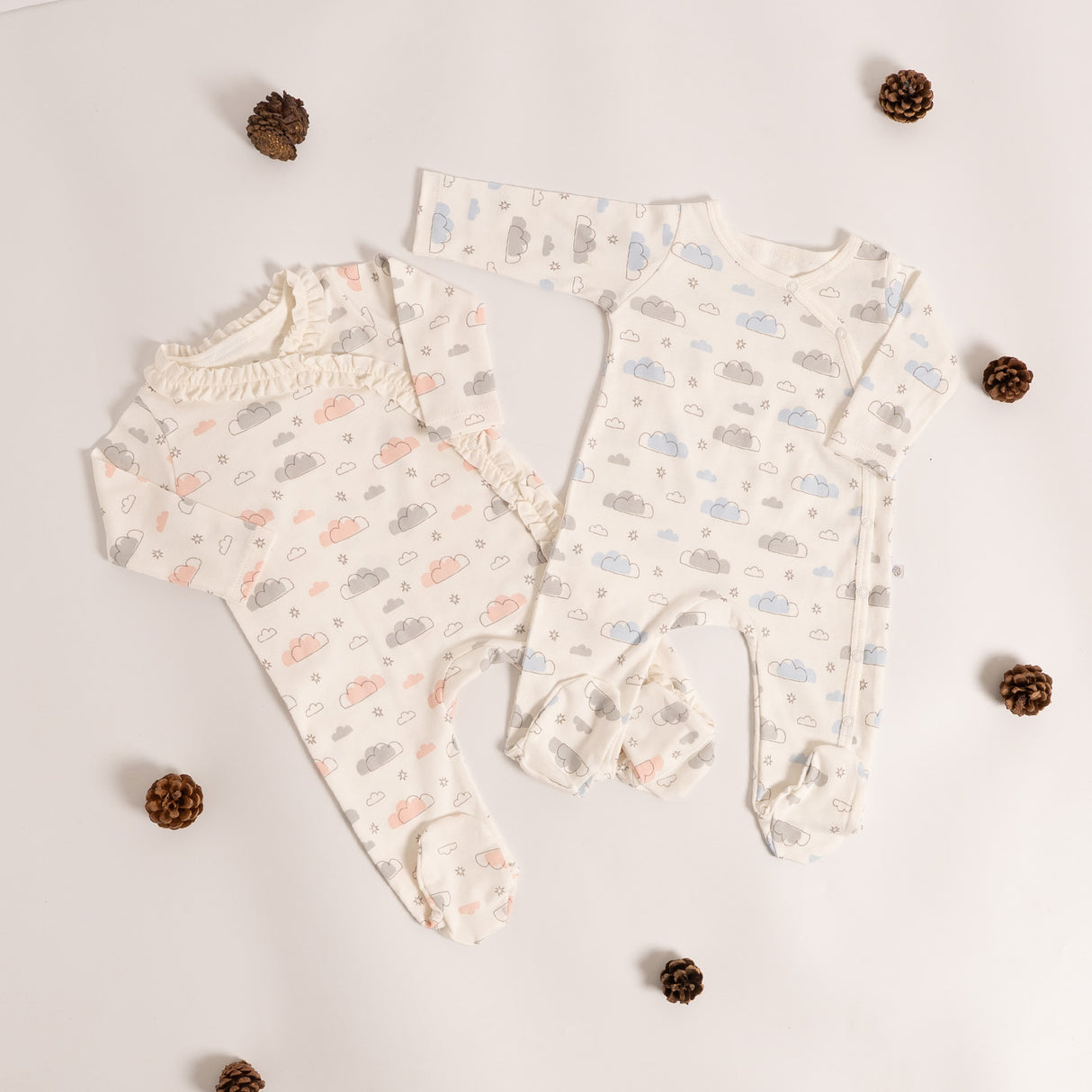 Enterizo de nubes rosa