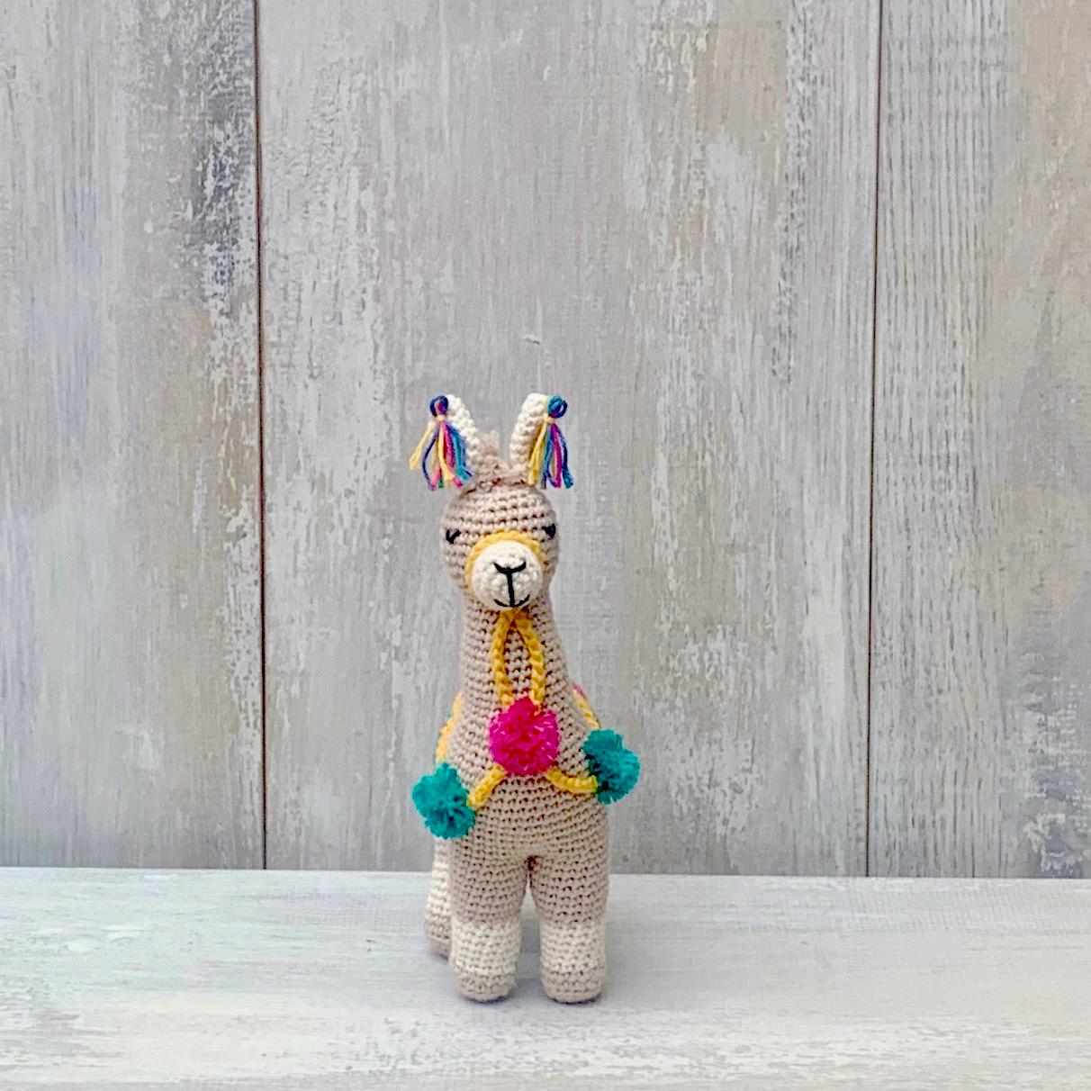 Llamita de apego beige