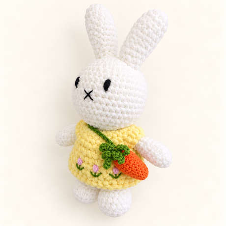 Conejita Amigurumi con Zanahoria | Vestido