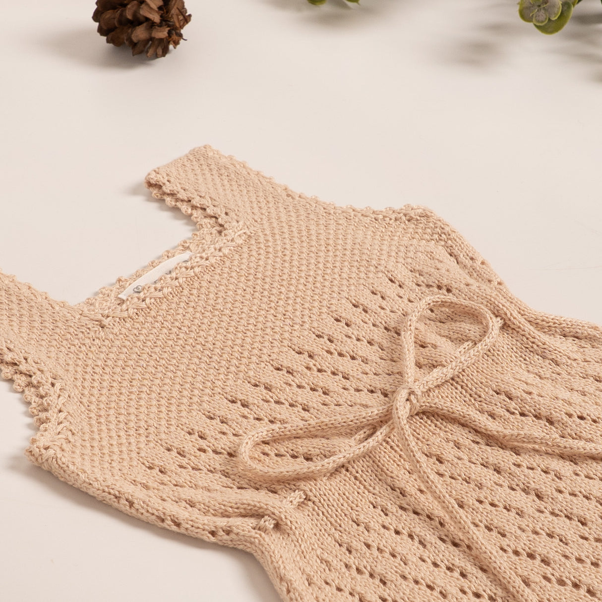 body tejido lazo beige