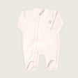 Enterizo jacquard con pies bebé Rikury talla RN-6M color Ivory
