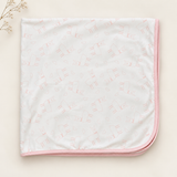 Manta Llamita Rosa bebé extendida 80x75cm — doble cara Pima y visón, perfecta para cuna | Rikury Baby