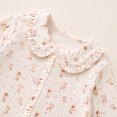 Detalle cuello Detalle cuello volante doble Enterizo Ratoncitas bebé — estampado ratoncitas algodón Pima suave | Rikury Baby