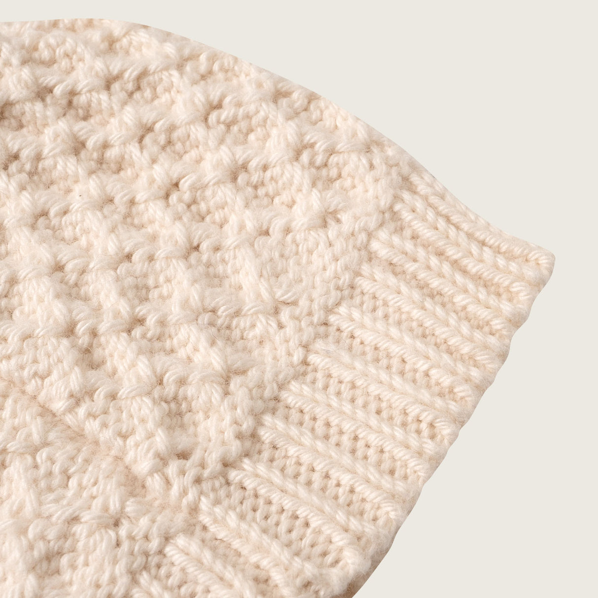 Gorro tejido ivory