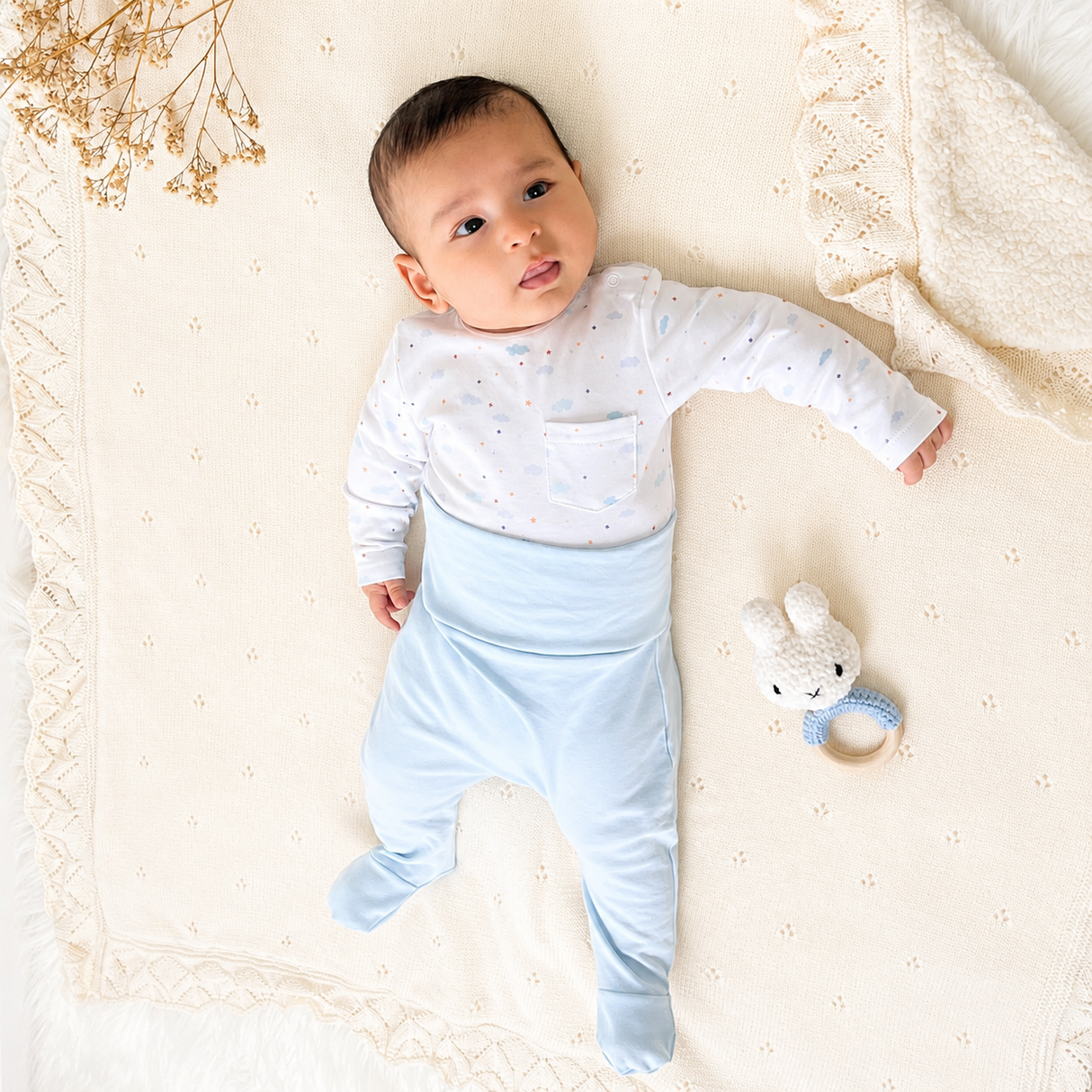 Set Body Nubes & Estrellas + Pantalón pretina ancha
