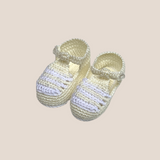 Zapatito tejido amarillo